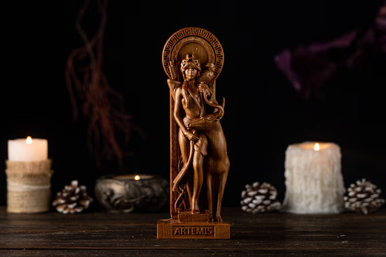 Handcrafted Wooden Artemis Statue – Goddess of the Hunt, Freedom and Wild Nature, GR0009