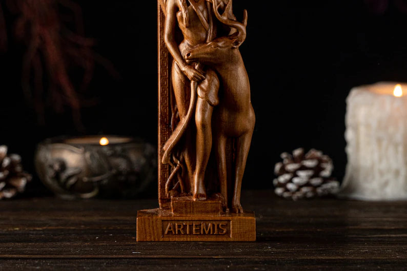 Handcrafted Wooden Artemis Statue – Goddess of the Hunt, Freedom and Wild Nature, GR0009