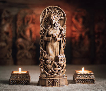 Idunn Statue – Norse Goddess of Renewal and Vitality, Handcrafted Viking Decor, Nordic Mythology Gift, VK0024