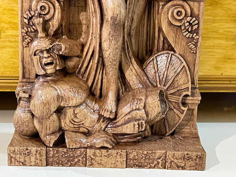 Handcrafted Wooden Medusa Statue – Symbol of Strength, Protection and Transformation, GR0014
