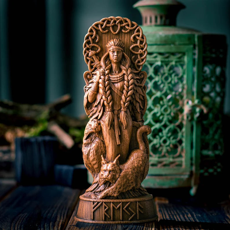 Freyja Statue – Norse Goddess of Love & Beauty, Viking Gift and Nordic Home Decor, VK0008
