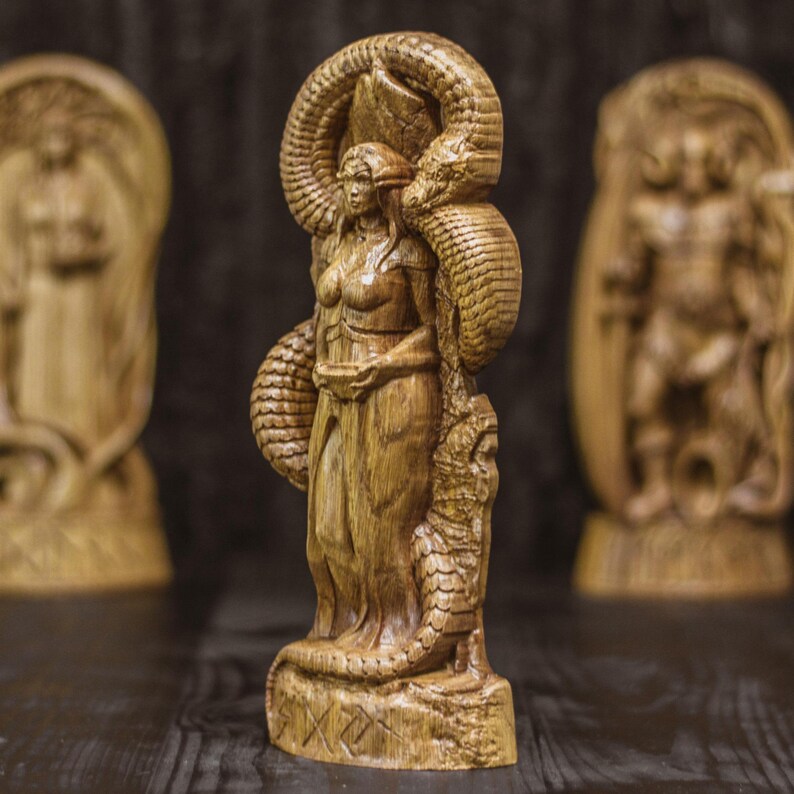 Sigyn (Sigunn, Sigryn) Statue – Symbol of Loyalty and Devotion, Handcrafted Viking Decor, Nordic Mythology Gift, VK0039