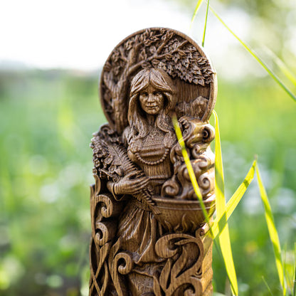 Eir Statue – Norse Goddess of Healing and Compassion, Handcrafted Viking Decor, Nordic Mythology Gift, VK0020