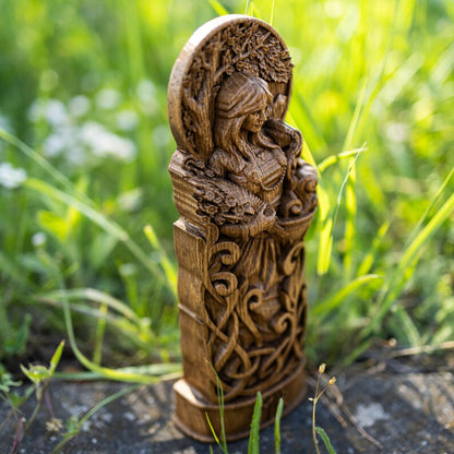 Eir Statue – Norse Goddess of Healing and Compassion, Handcrafted Viking Decor, Nordic Mythology Gift, VK0020