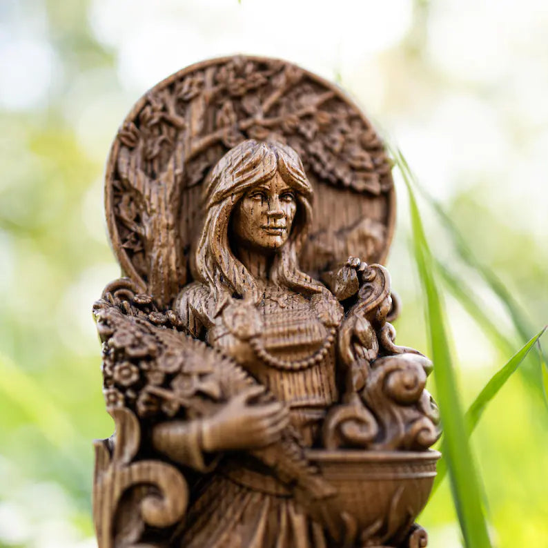 Eir Statue – Norse Goddess of Healing and Compassion, Handcrafted Viking Decor, Nordic Mythology Gift, VK0020