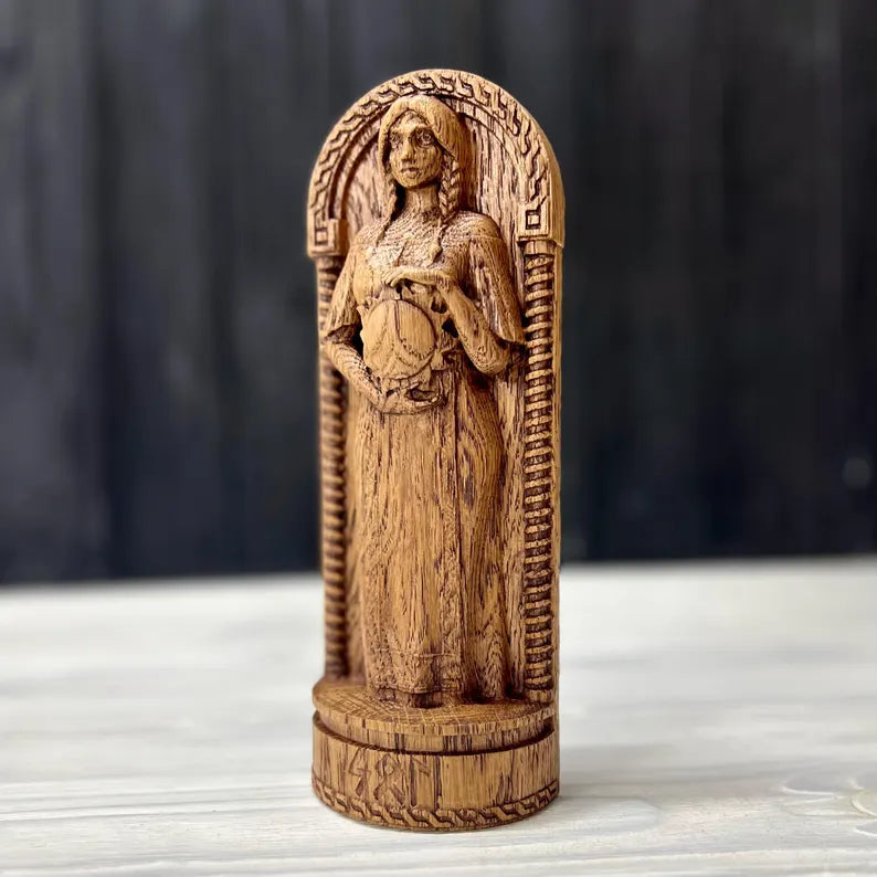 Sunna(Sol) Statue – Symbol of Light and New Beginnings, Handcrafted Nordic Decor & Heritage Gift, VK0035
