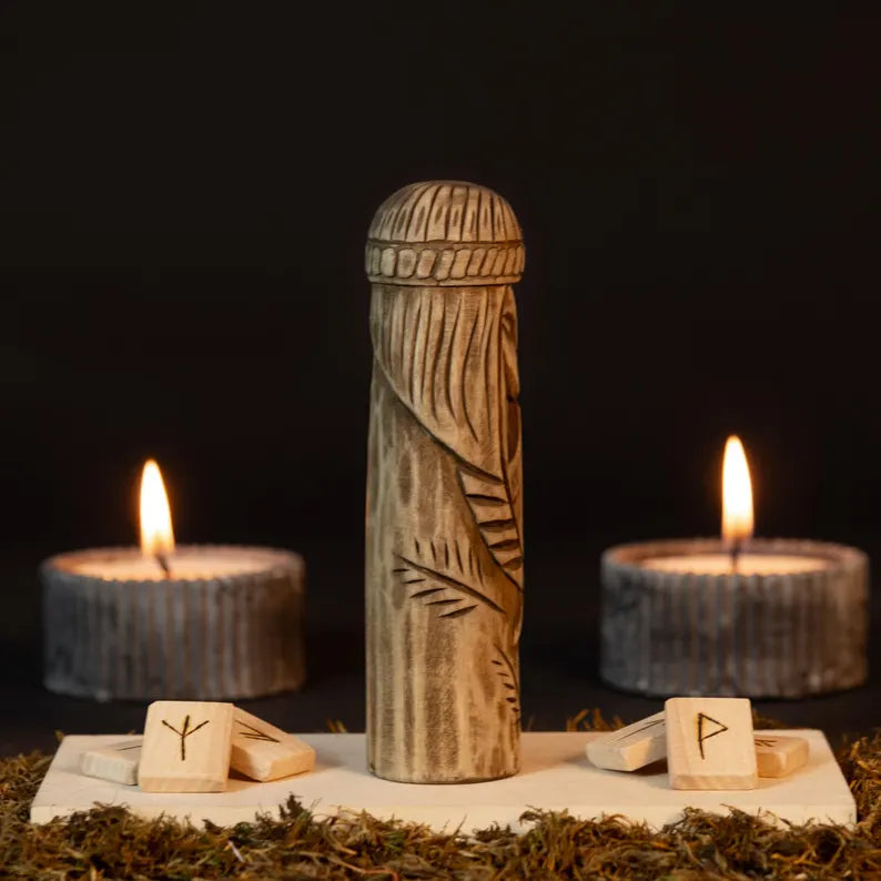 Freyja (Freya) Statue – Symbol of Beauty, Grace and Strength, Handcrafted Nordic Art Decor, VKD0008
