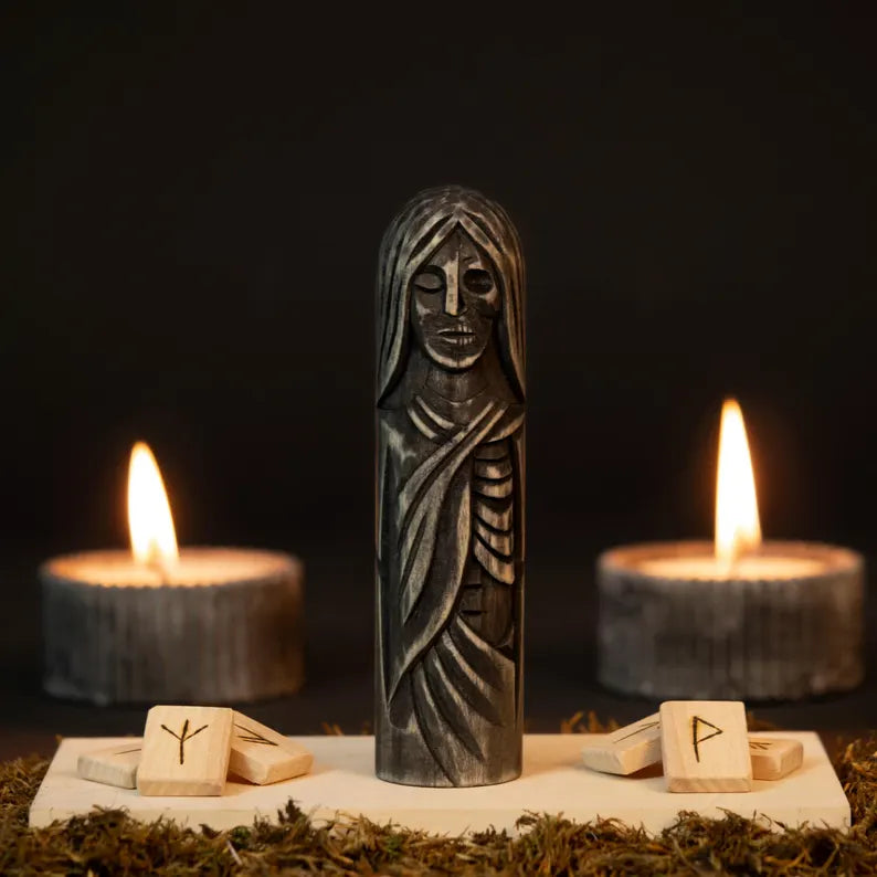 Hel Statue – Symbol of Balance and Life’s Journey, Handcrafted Viking Art Decor, VKD0007