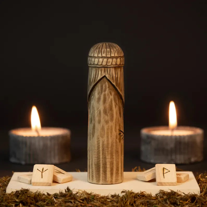 Freyja (Freya) Statue – Symbol of Beauty, Grace and Strength, Handcrafted Nordic Art Decor, VKD0008