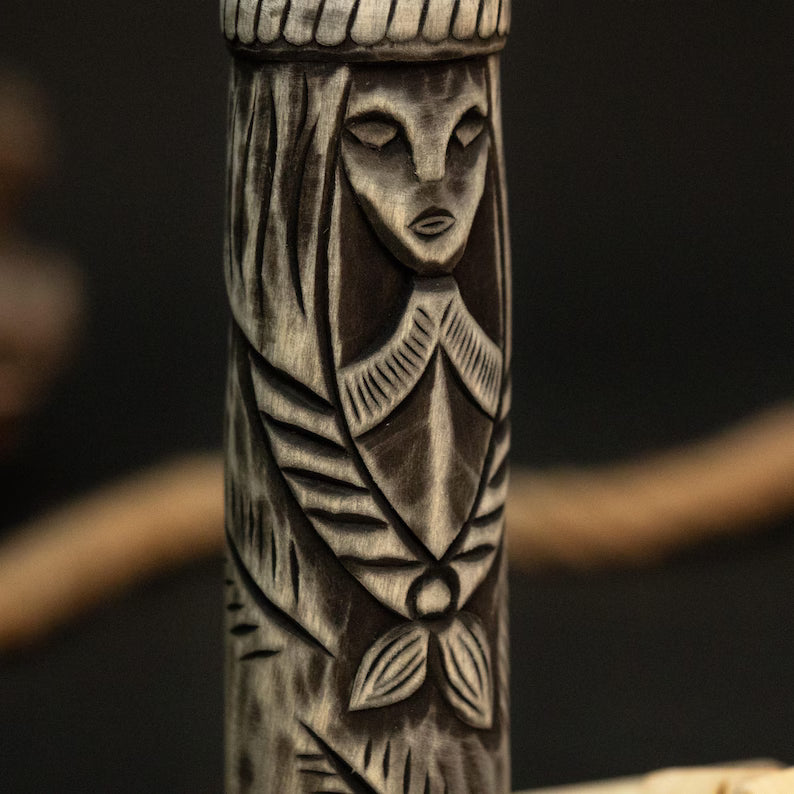 Freyja Statue – Symbol of Beauty, Grace and Strength, Handcrafted Nordic Art Decor, VKD0002