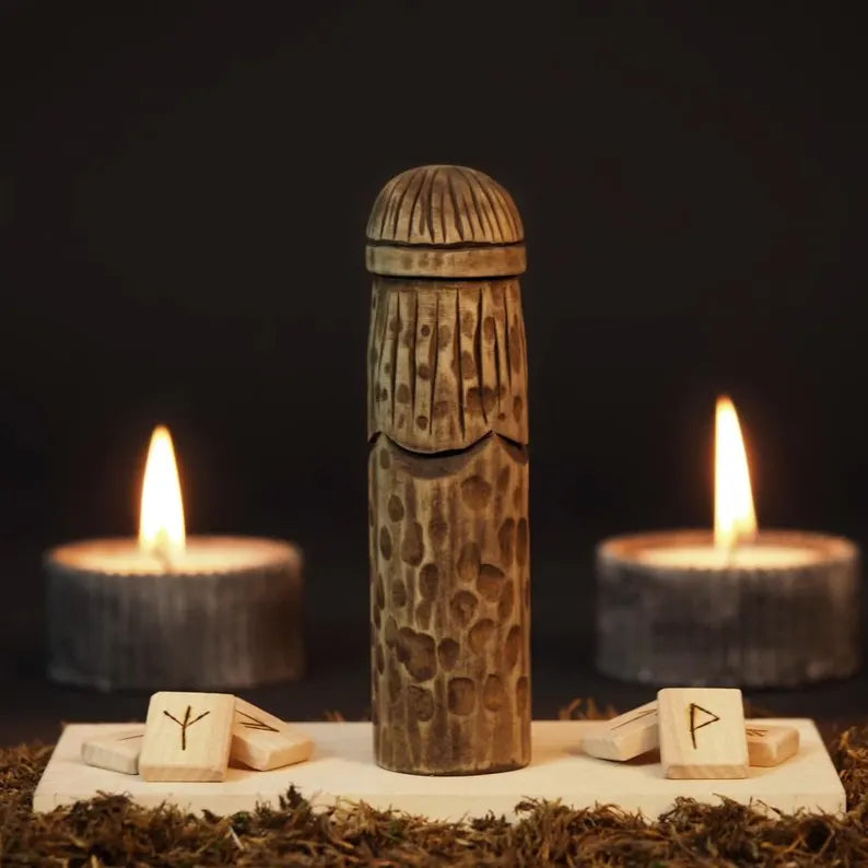 Thor Figurine – Legendary God of Thunder, Handcrafted Nordic Decor & Viking Heritage Gift, VKD0004