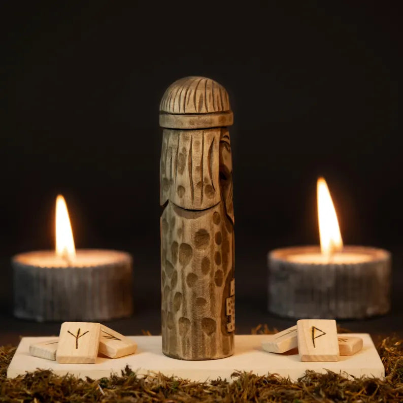 Thor Figurine – Legendary God of Thunder, Handcrafted Nordic Decor & Viking Heritage Gift, VKD0004