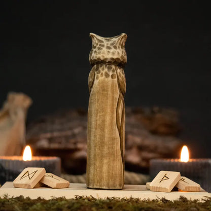 Loki Statue – Symbol of Transformation and Ingenuity, Handcrafted Viking Art Decor, VKD0005